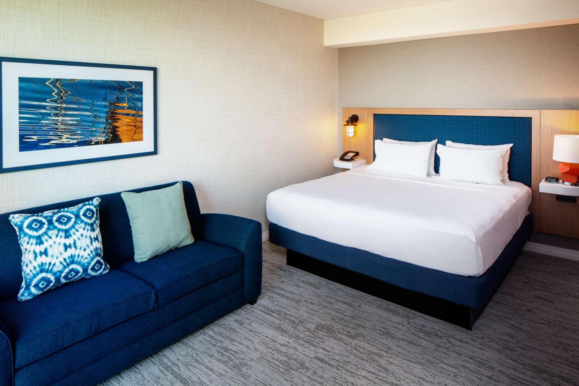 Hampton Inn Boston Seaport District Exterior photo